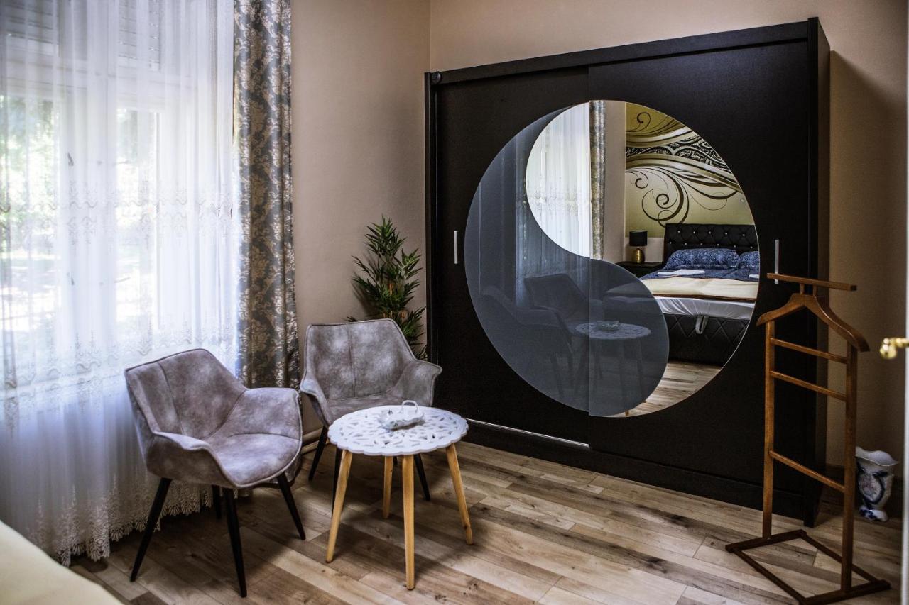 Villa Apartman * Makó
